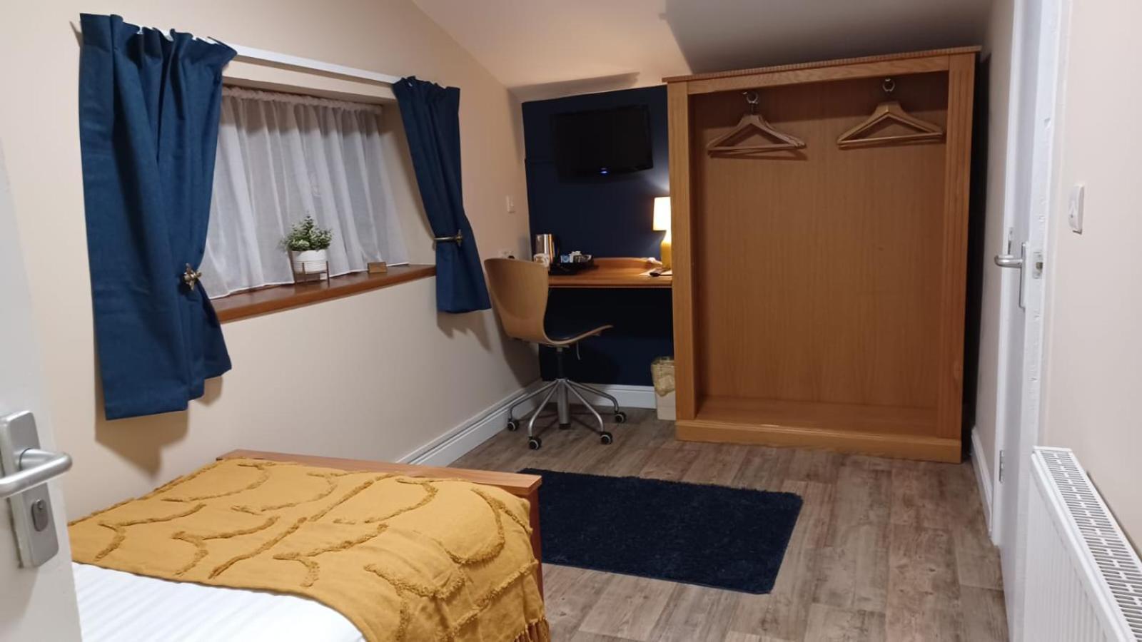 The Renishaw Rooms 외부 사진