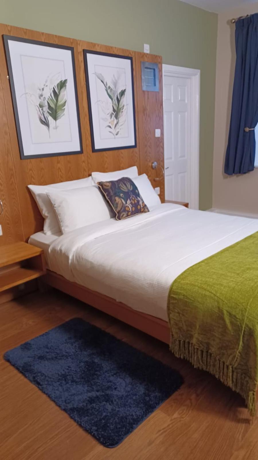 The Renishaw Rooms 외부 사진