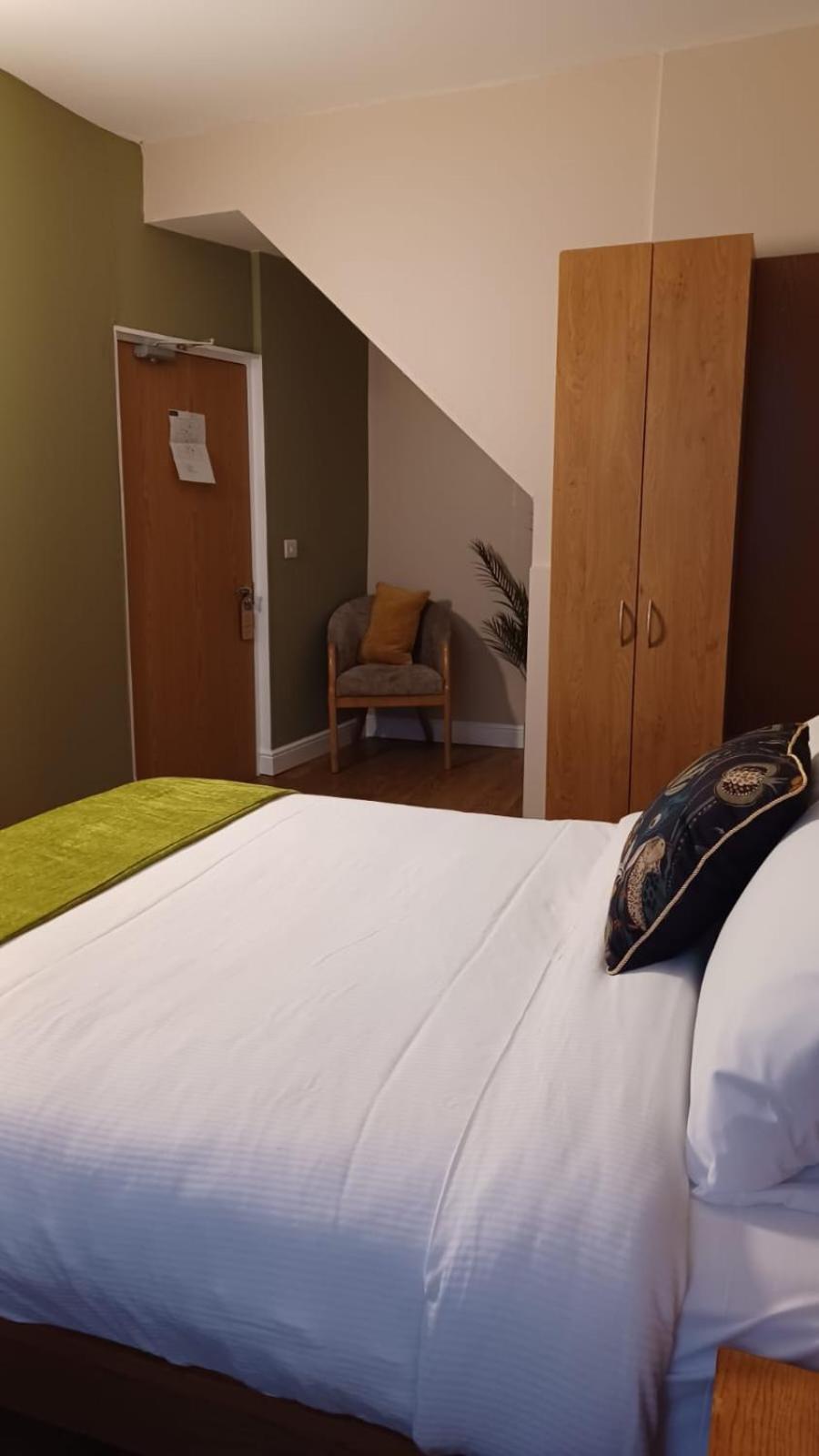The Renishaw Rooms 외부 사진